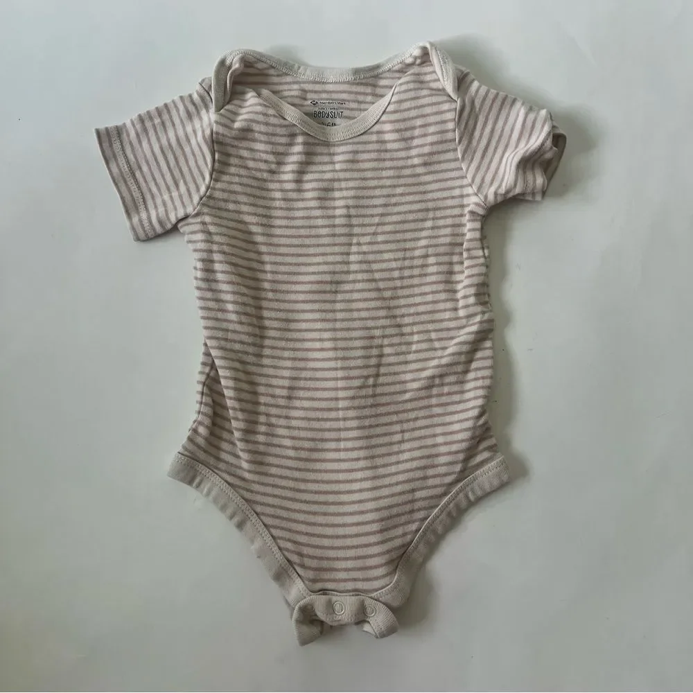 Bundle of Short Sleeve Onesie Bodysuit Baby Size 3 - 6 Months